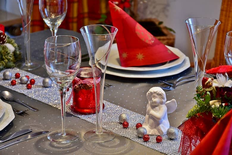 decoración de mesas en navidad en locales de hostelería