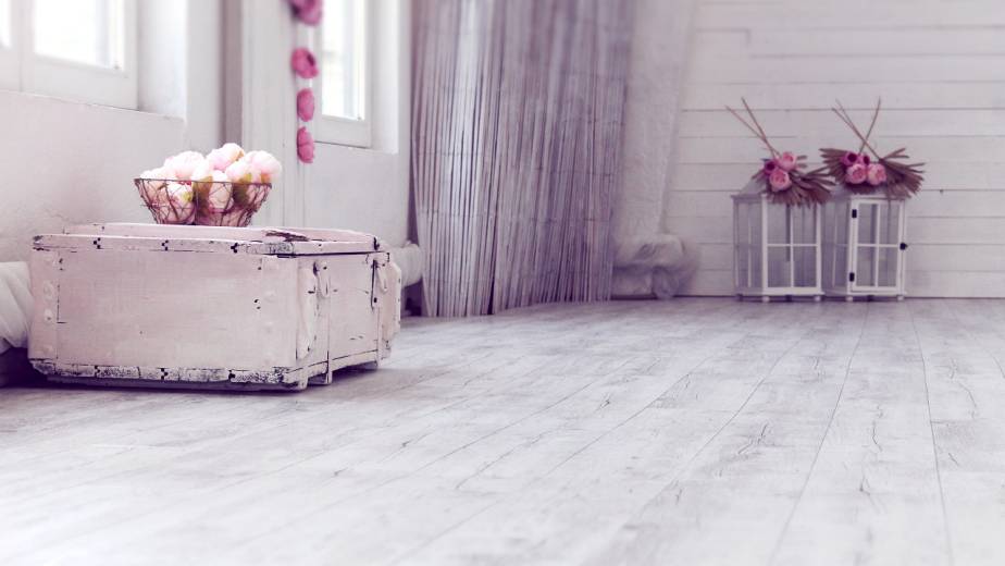 Decoración de estilo romántico para habitación de hotel
