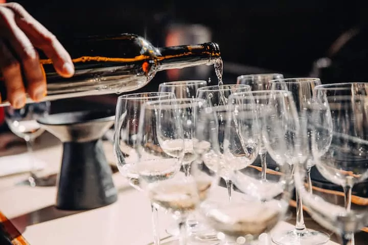 Copas adecuadas para servir vino tinto, blanco, rosado, jóvenes y reservas