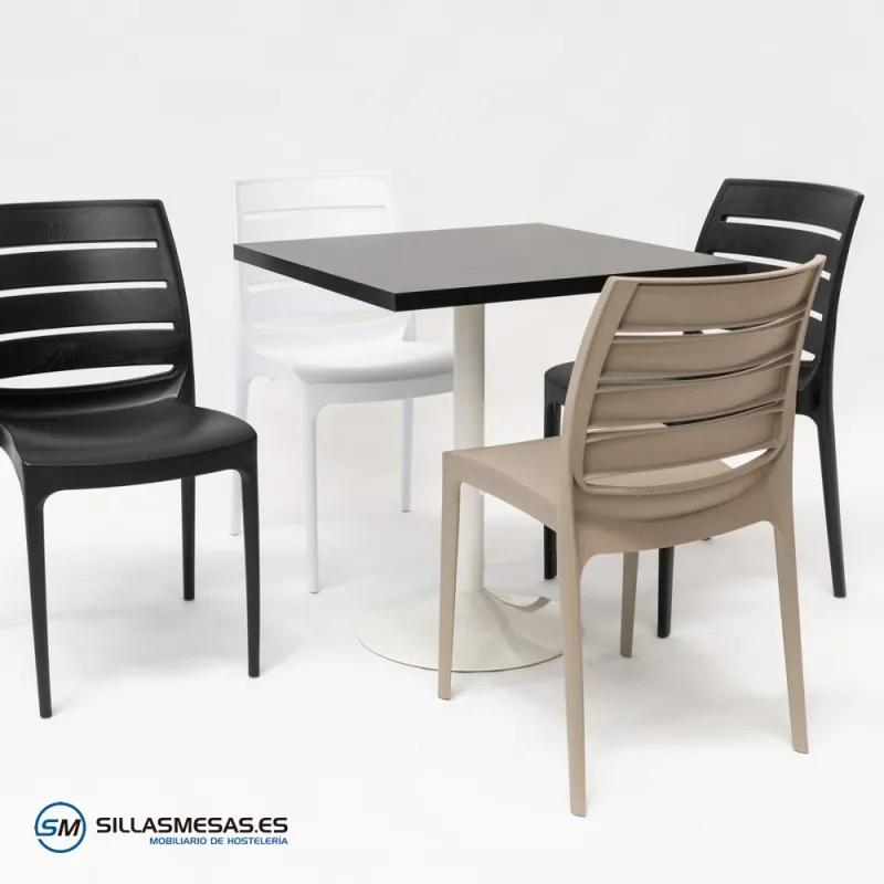 Conjunto 4 Sillas CARMEN y 1 mesa F CUADRADA INTERIOR