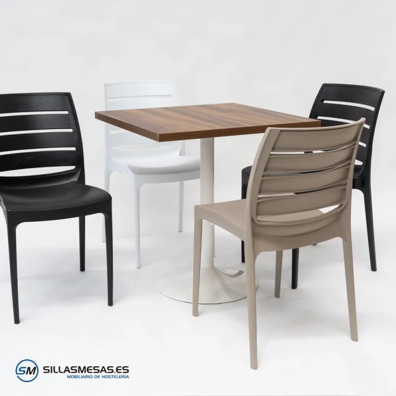 Conjunto 4 Sillas CARMEN y 1 mesa F CUADRADA INTERIOR