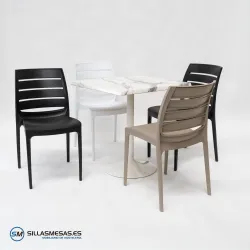 Conjunto 4 sillas Carmen y mesa F cuadrada resistente