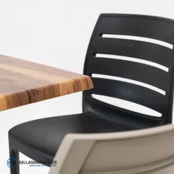 Conjunto 4 sillas Carmen y mesa F cuadrada resistente