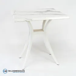 Conjunto Armonía: 1 mesa Venus y 4 sillones Bergamo