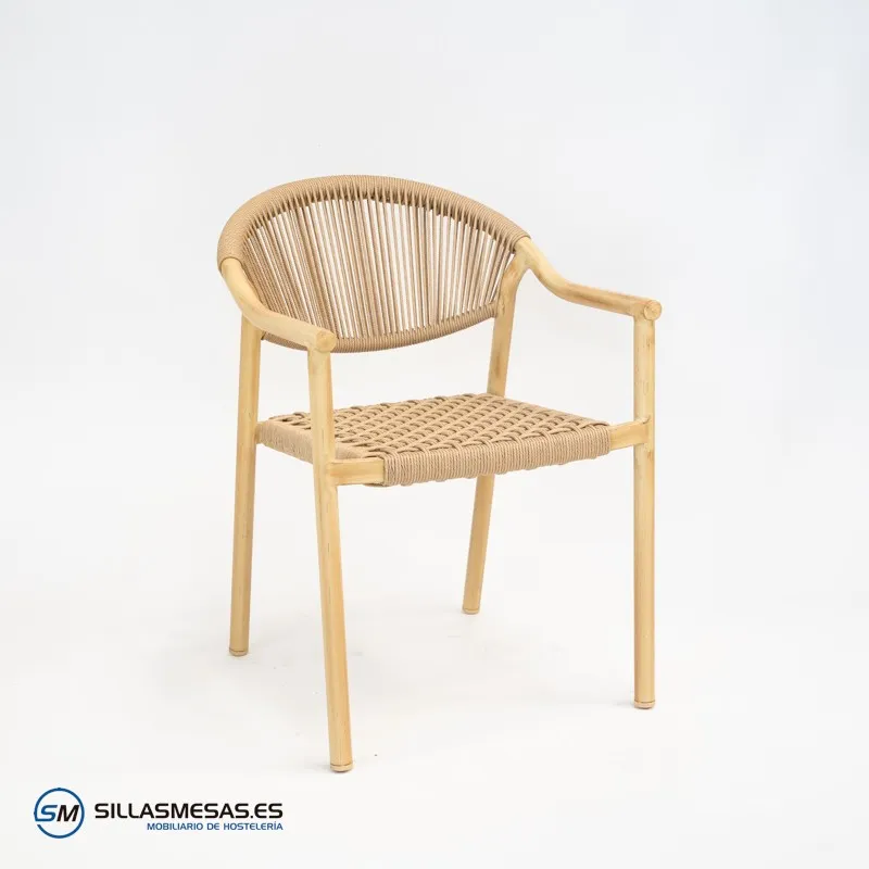 Conjunto Armonía: 1 mesa Venus y 4 sillones Bergamo