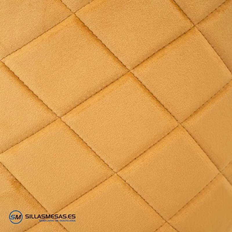Silla Velvet mostaza vintage: elegancia y confort