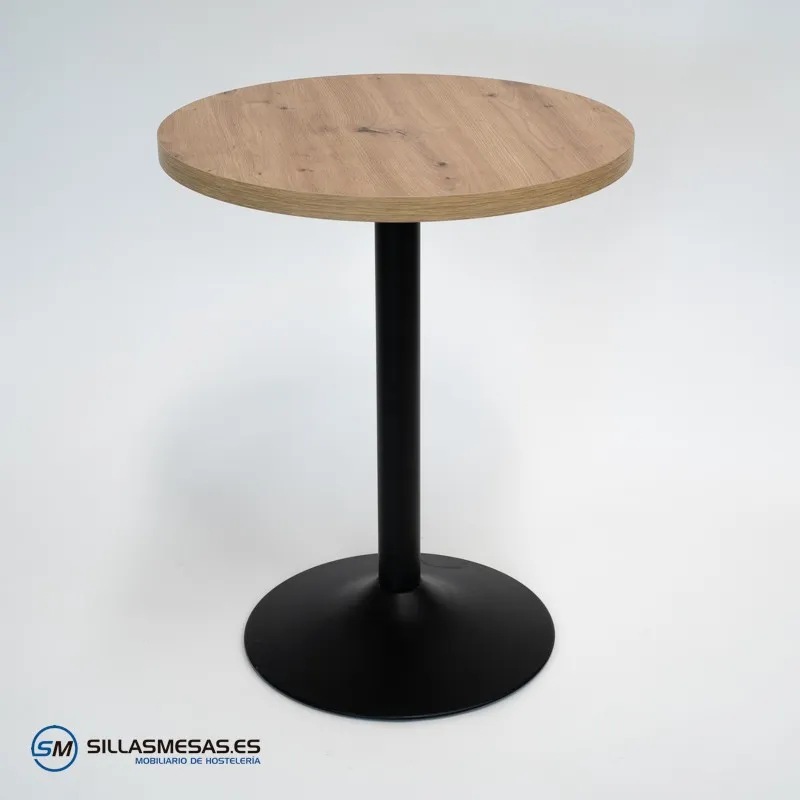 Conjunto cuero 4 sillas Soleil y mesa F interior