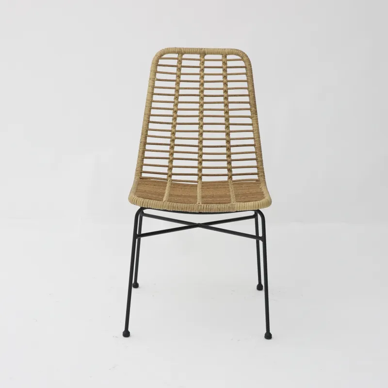 Silla Kenia rattan: natural, ligera y apilable