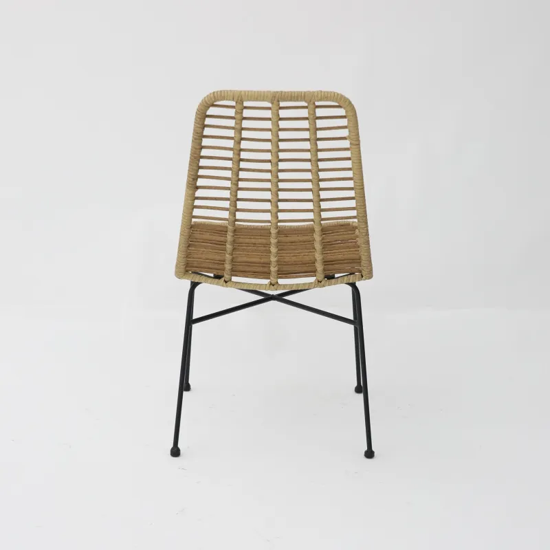 Silla Kenia rattan: natural, ligera y apilable