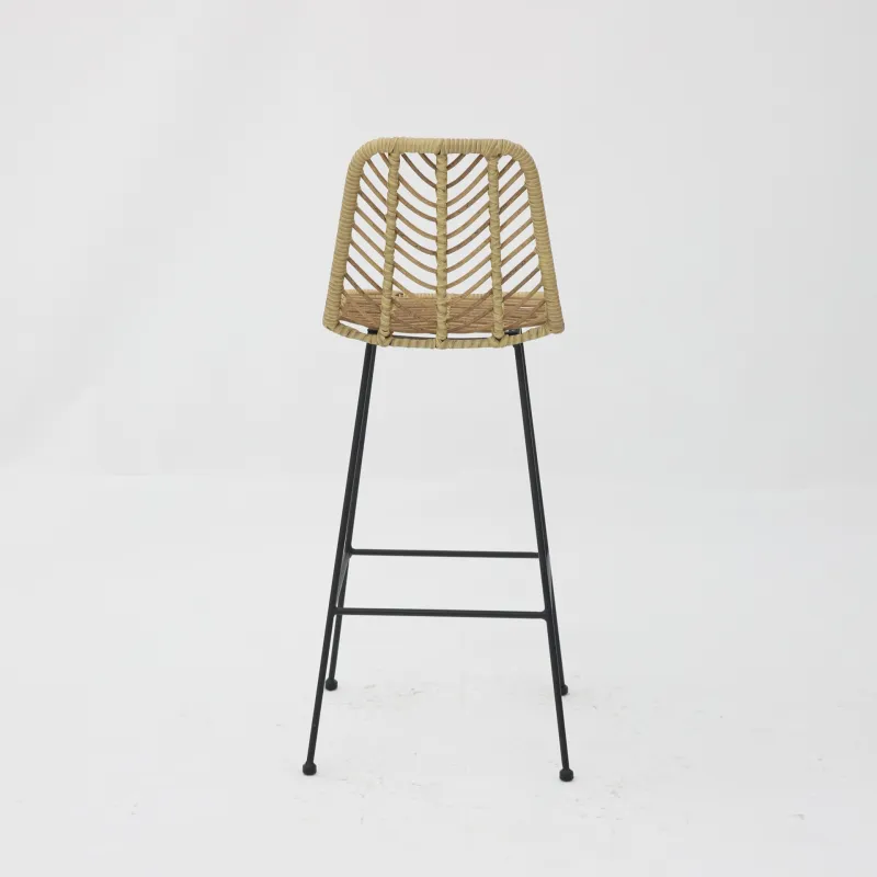 Taburete Kenia rattan: ligero, apilable y robusto