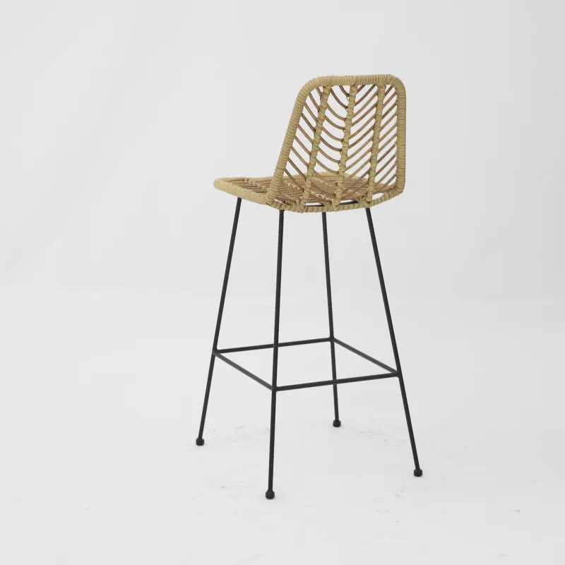 Taburete Kenia rattan: ligero, apilable y robusto