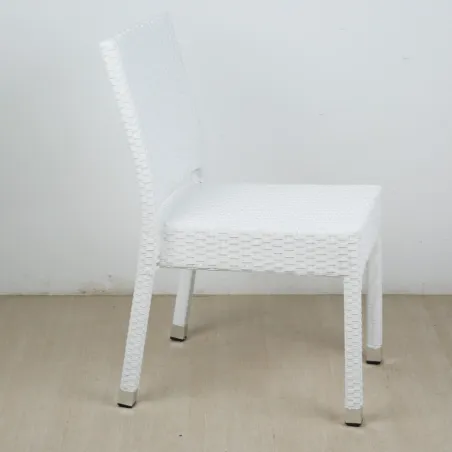 Silla Fuengirola rattan color blanco: estilo único