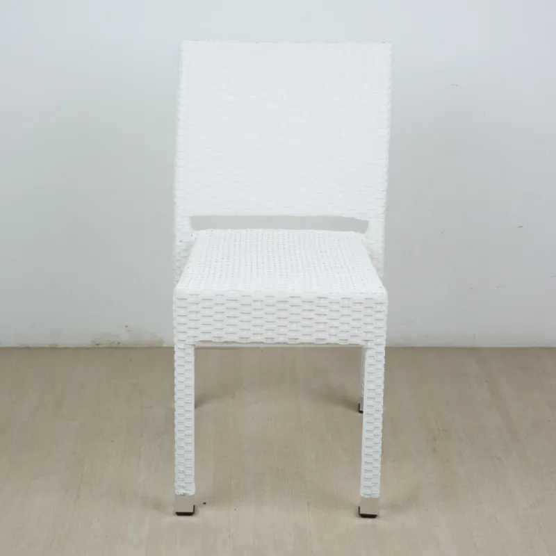 Silla Fuengirola rattan color blanco: estilo único