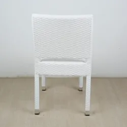 Silla Fuengirola rattan color blanco: estilo único