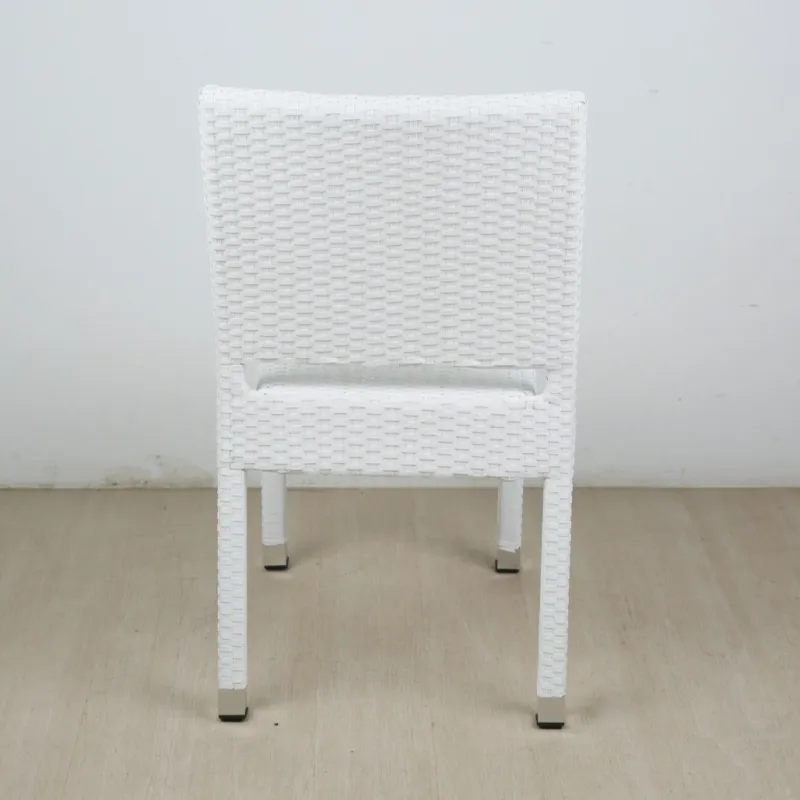 Silla Fuengirola rattan color blanco: estilo único
