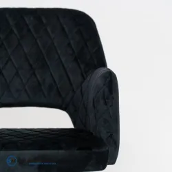 Sillón velvet negro para interiores con estilo