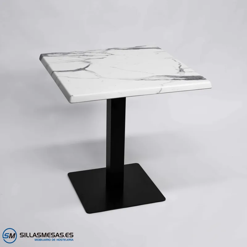 Mesa Noel epoxi exterior: resistente y funcional