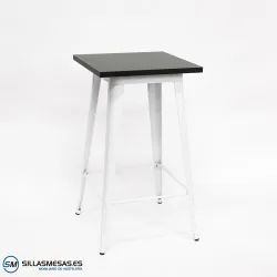 Mesa alta Tolix blanca interior: diseño icónico ligero
