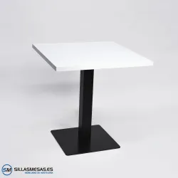 Mesa Noel epoxi base 40×40 cm: metal moderno
