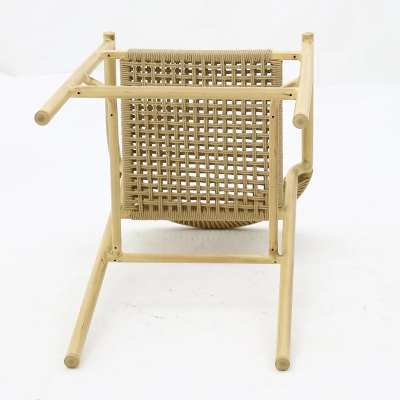 TABURETE BÉRGAMO con brazos