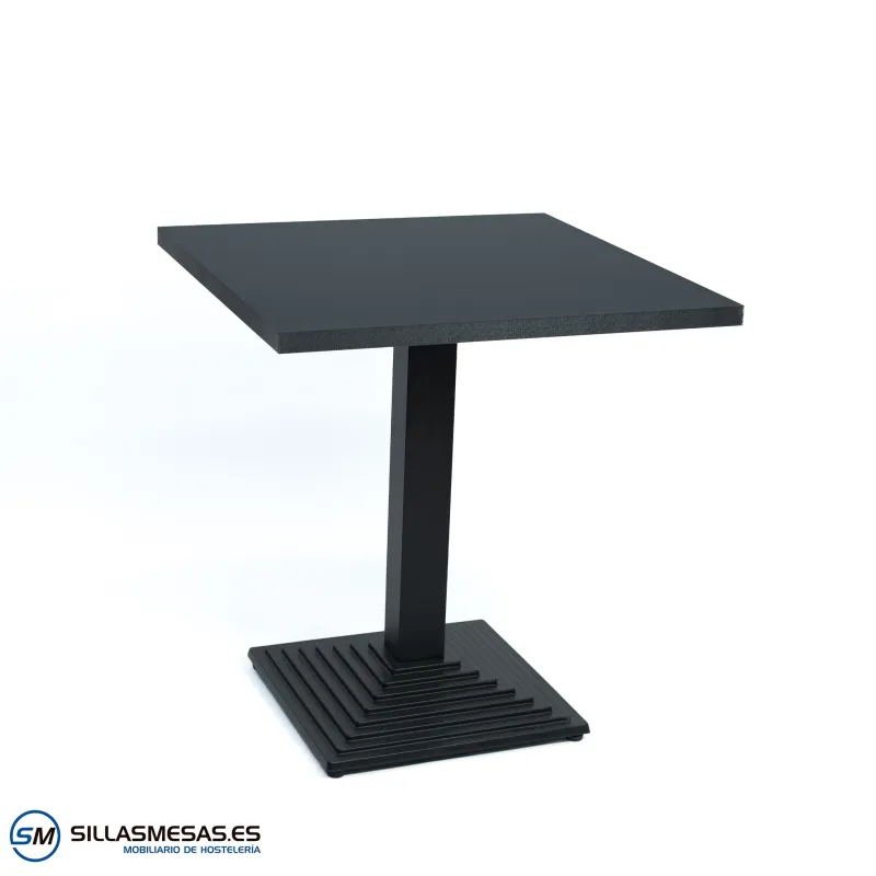 Mesa Pirámide interior: diseño estable y moderno