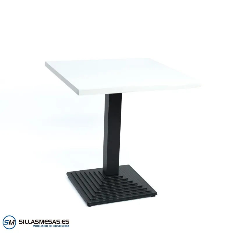 Mesa Pirámide interior: diseño estable y moderno
