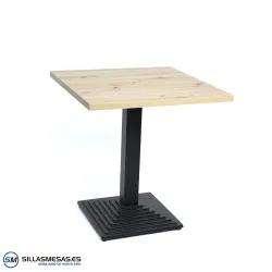 Mesa Pirámide interior: diseño estable y moderno