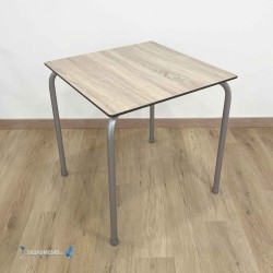 Taburete THONET