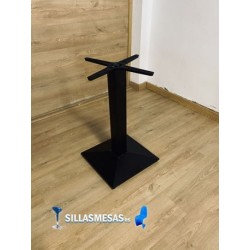 Taburete ELBA asiento de rattan