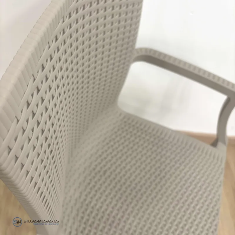 Sillon apilables para hosteleria HUGO