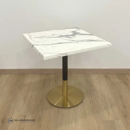 MESA GOLD CUADRADA INTERIOR