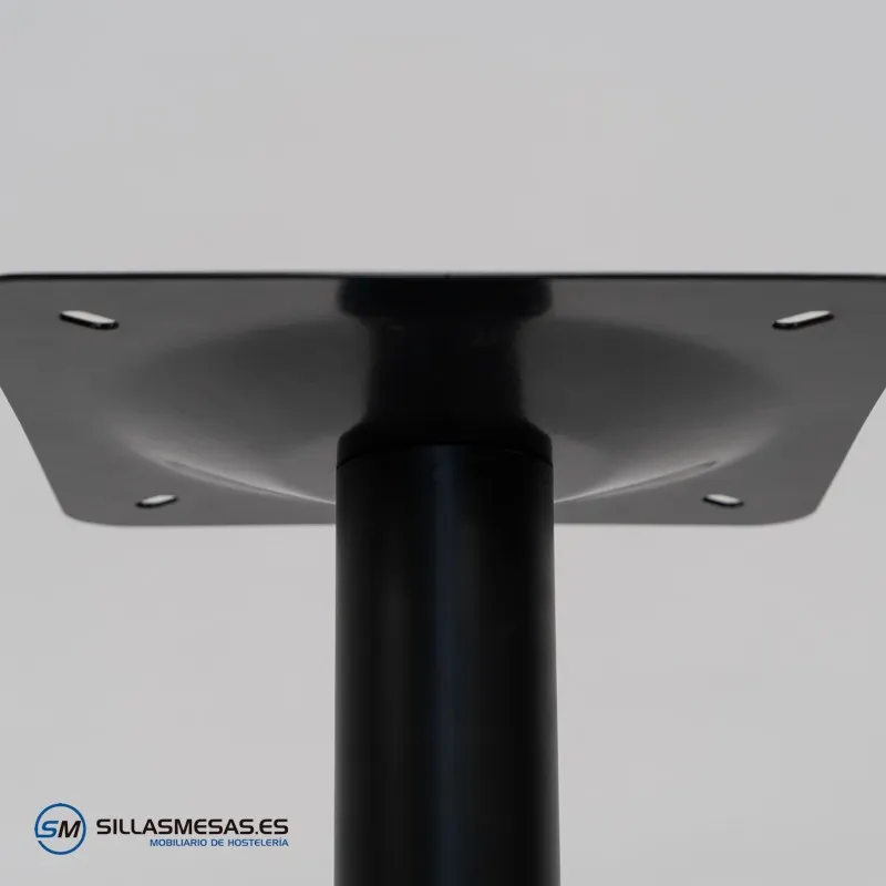 Mesa cuadrada exterior F y pie negro: diseño elegante