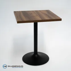 Mesa interior F Cuadrada pie negro: diseño moderno