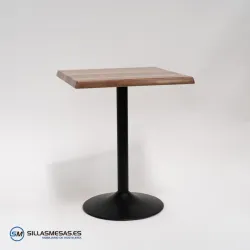 Mesa cuadrada exterior F y pie negro: diseño elegante
