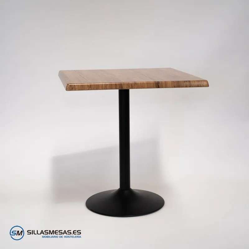Mesa cuadrada exterior F y pie negro: diseño elegante
