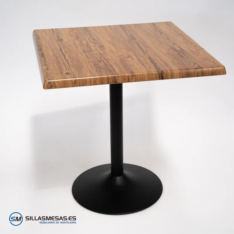 Mesa cuadrada exterior F y pie negro: diseño elegante