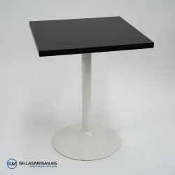 Mesa interior F Cuadrada pie blanco: moderna y resistente