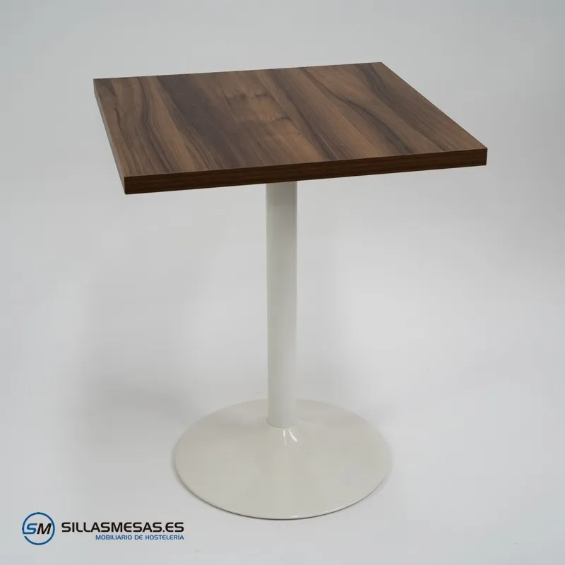 Conjunto 4 sillas Tulip + mesa F interior: diseño elegante