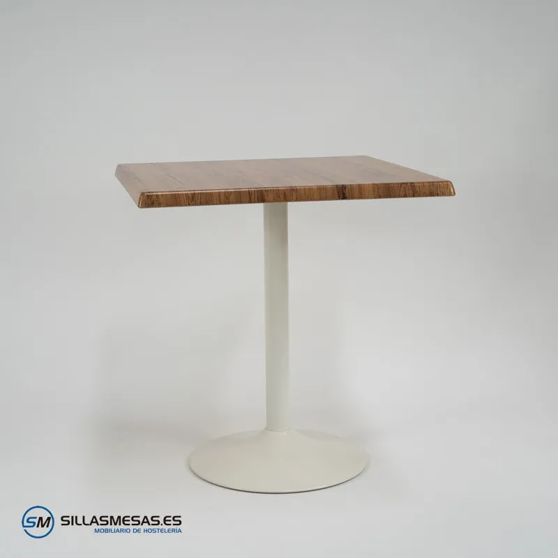 Mesa cuadrada exterior F y pie blanco: diseño minimalista