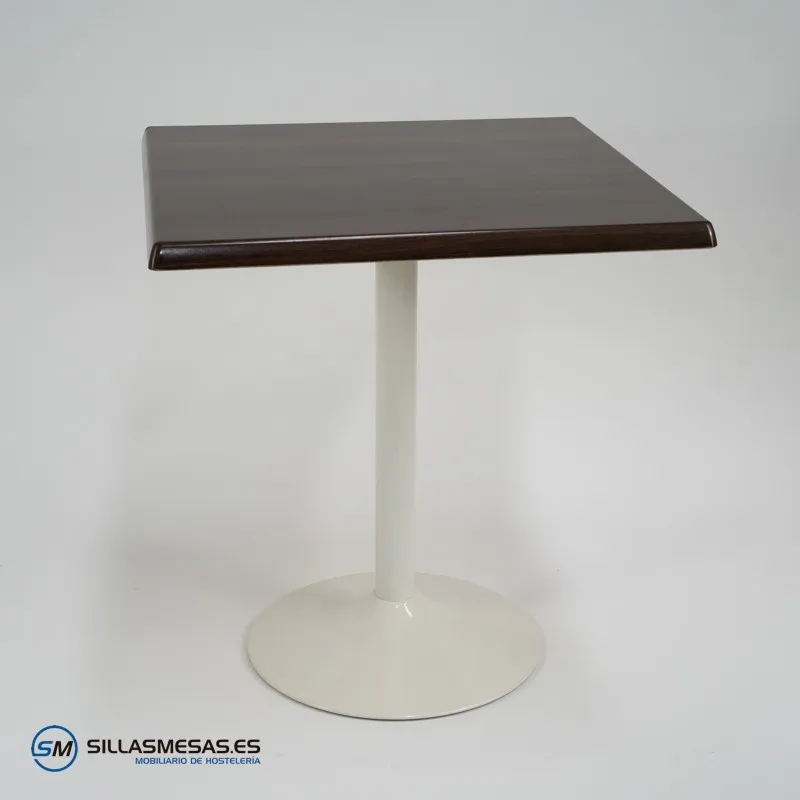 Mesa cuadrada exterior F y pie blanco: diseño minimalista