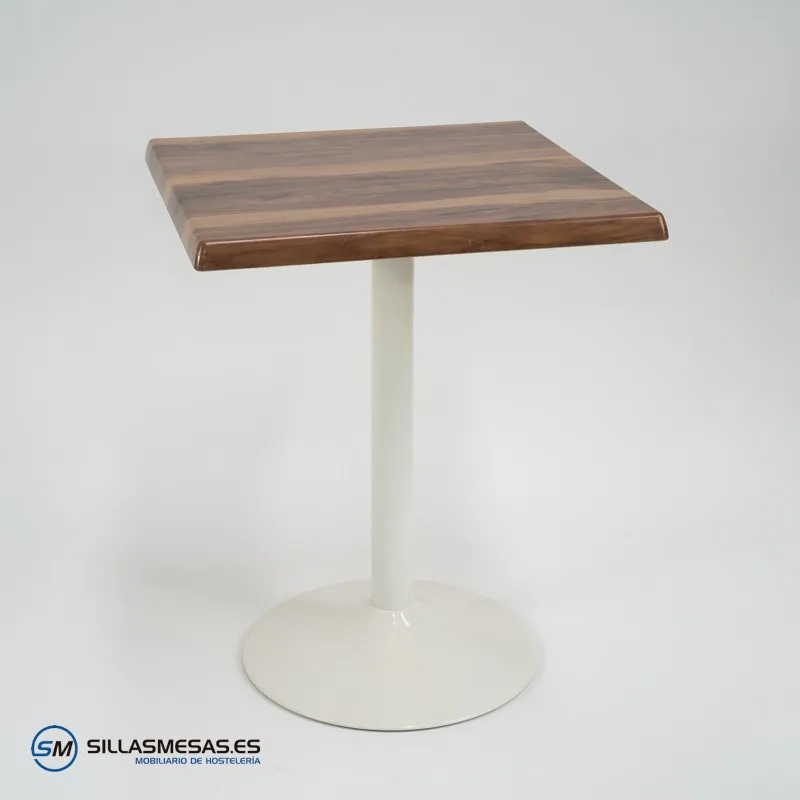 Mesa cuadrada exterior F y pie blanco: diseño minimalista