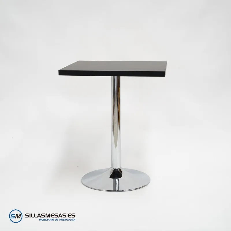Mesa interior F Cuadrada pie cromado: estilo y resistencia