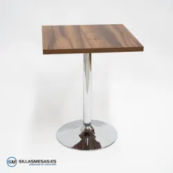 Mesa interior F Cuadrada pie cromado: estilo y resistencia