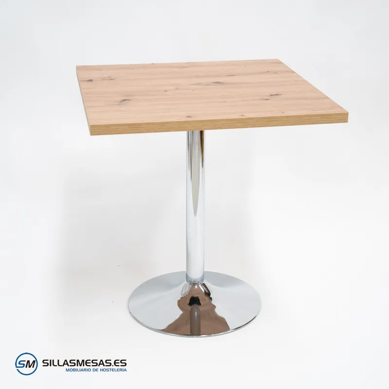 Mesa interior F Cuadrada pie cromado: estilo y resistencia