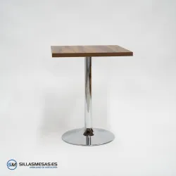 Mesa interior F Cuadrada pie cromado: estilo y resistencia