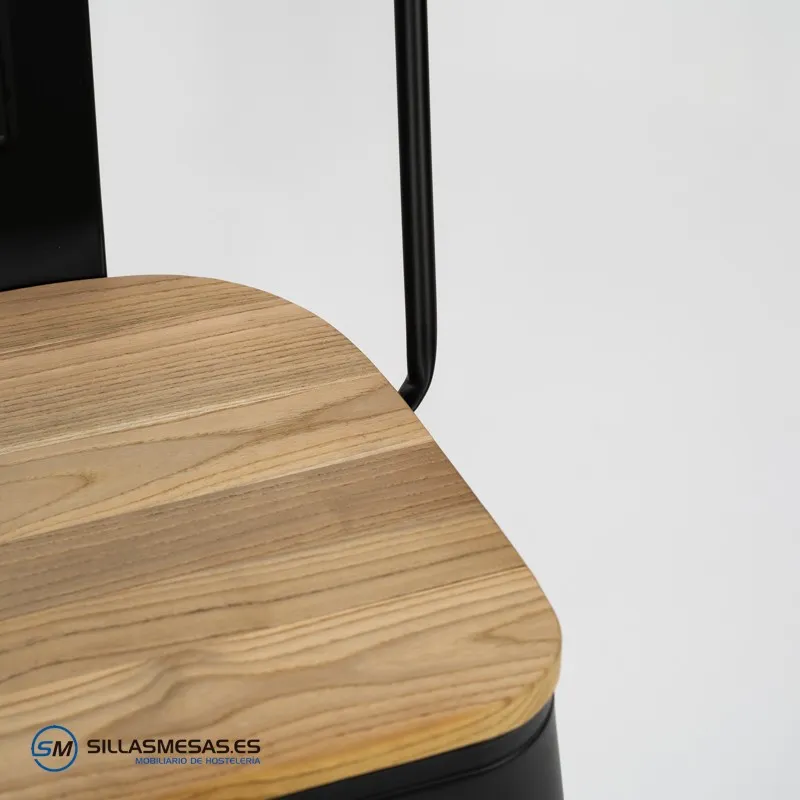 Comprar silla Tolix negro mate con asiento de madera