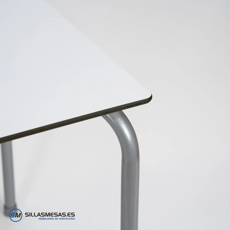 Conjunto 4 sillones CAZORLA y 1 mesa VIVO