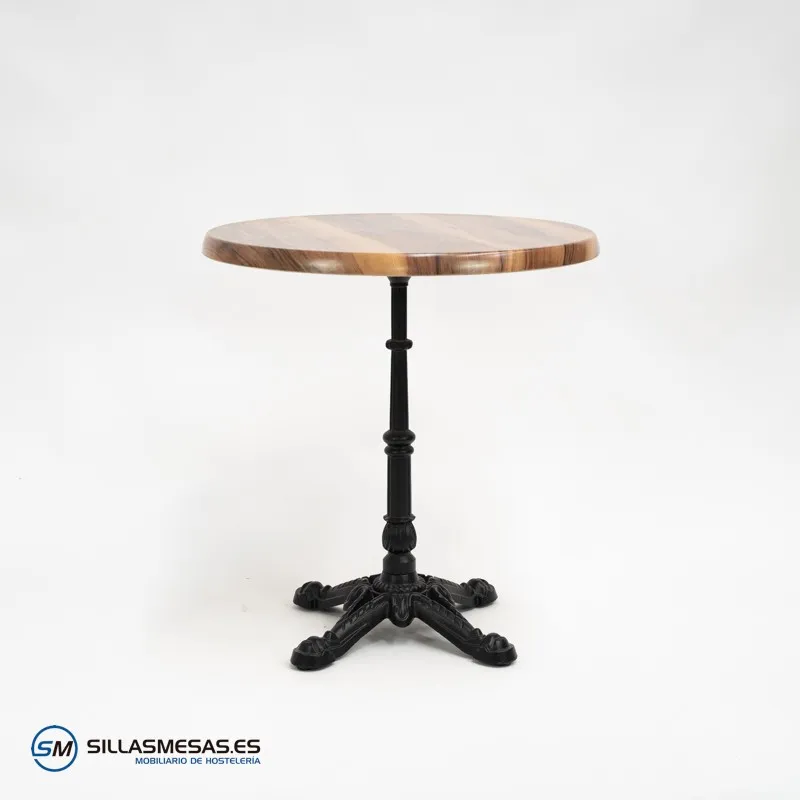 Mesa parisina redonda de exterior: estilo relajado