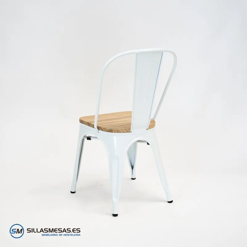 Silla Tolix blanca con asiento de madera natural