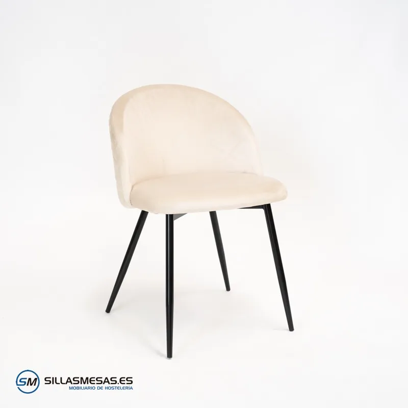Silla VELVET, tapizada en terciopelo y estructura metálica.